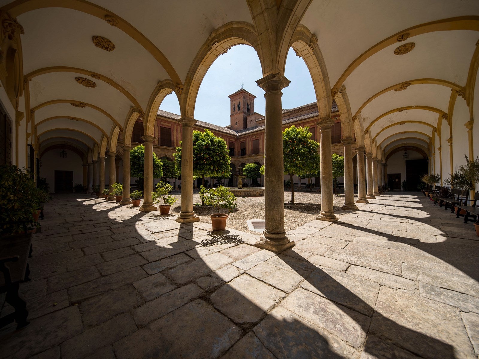 Abadía del Sacromonte. La antigua abadía, del siglo XVII, es otra pieza monumental cerrada al público por el coronavirus
