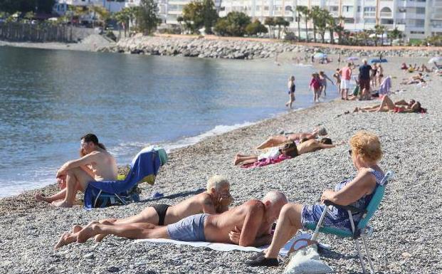 El bono vacacional que plantea la Junta para pagar los hoteles de los andaluces este verano