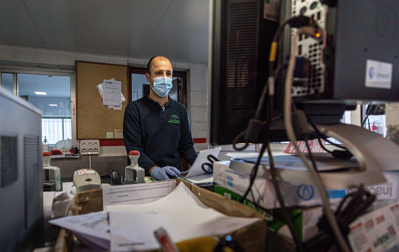 La Brigada Logística es una unidad del Ejército de Tierra que, en base a las seis agrupaciones con que cuenta, está apoyando, en la Operación Balmis