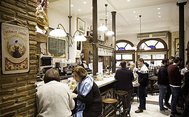 Bares de Granada | No abrirán si el Gobierno no rectifica