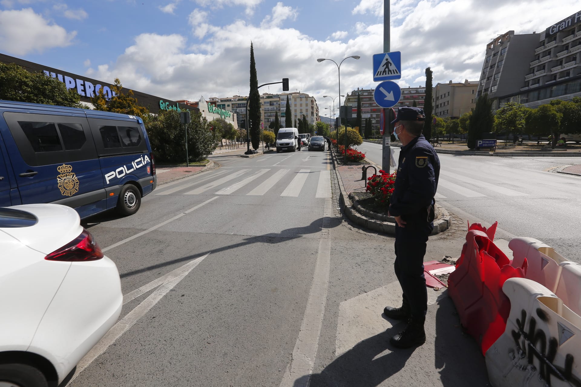 Policía y Guardia Civil refuerzan su presencia para evitar desplazamientos no justificados