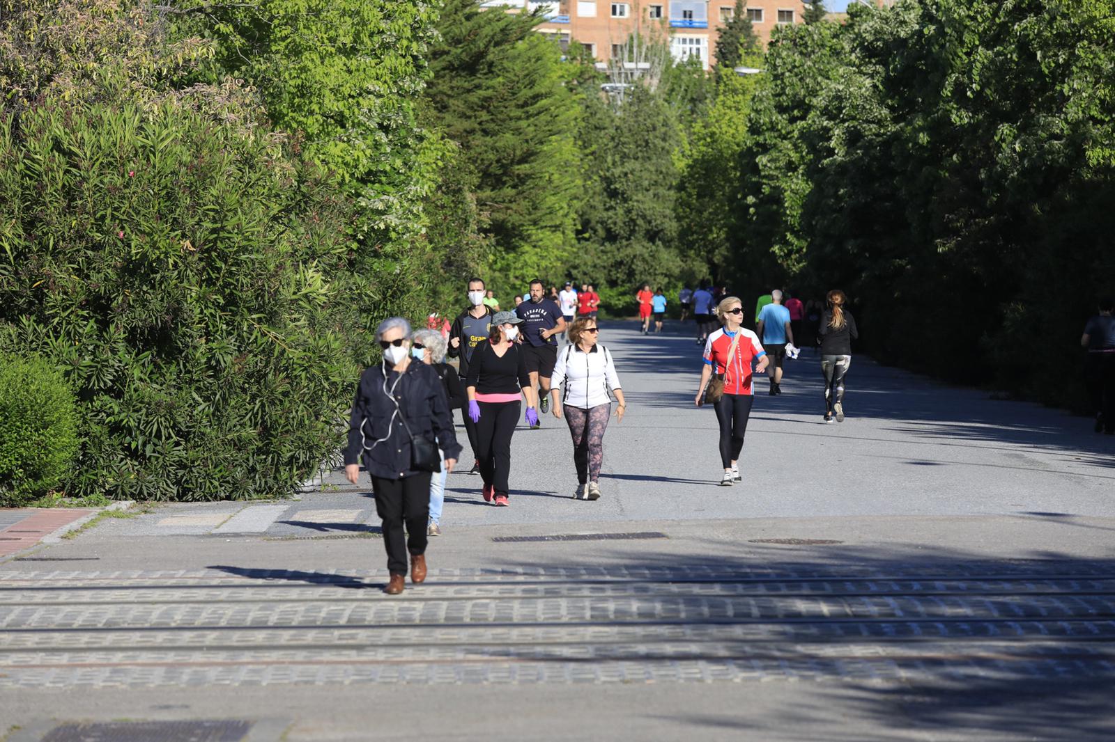 Este sábado ya se permite la actividad deportiva y se está dejando notar (y mucho) por toda la capital