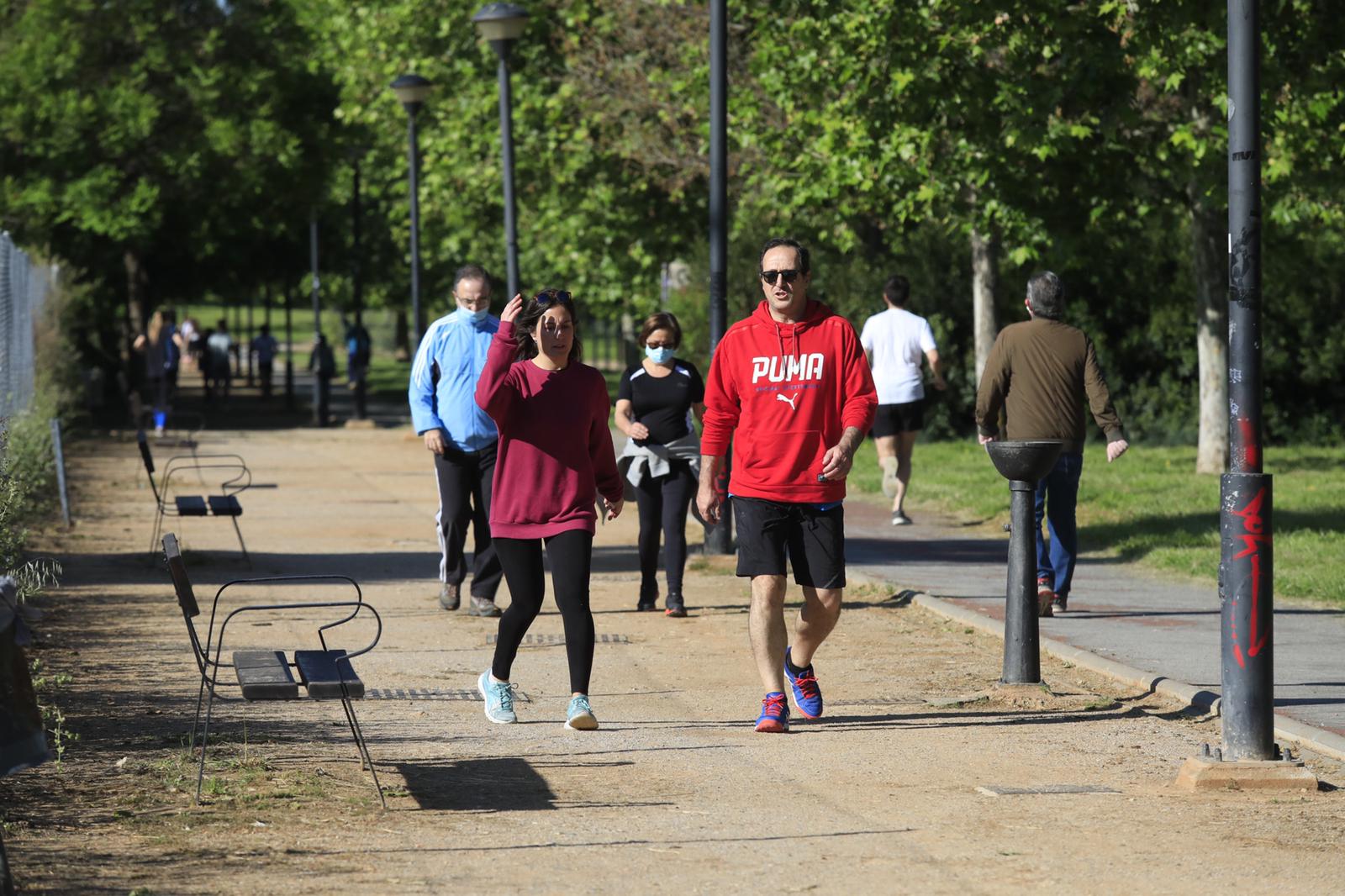 Este sábado ya se permite la actividad deportiva y se está dejando notar (y mucho) por toda la capital