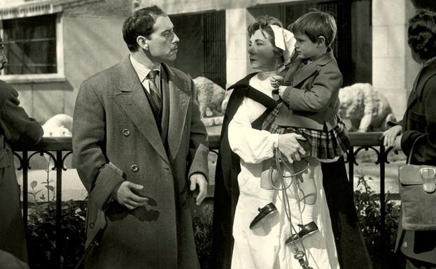 José Luis López Vázquez y Mary Carrillo en 'El pisito'.