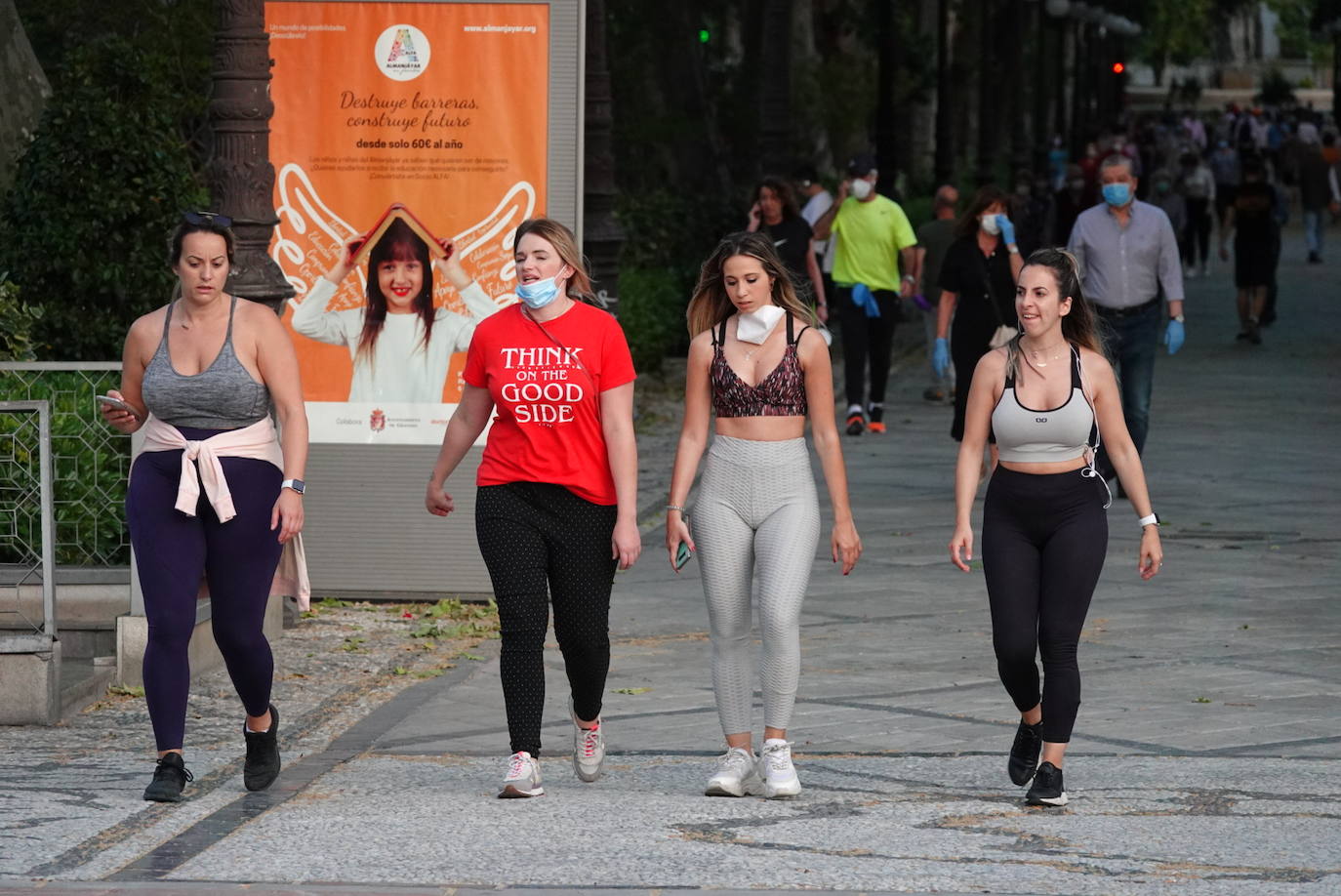 Este lunes marca un antes y un después en la desescalada en la ciudad, con la reapertura de algunos comercios, junto con la ya iniciada salida a la calle por horarios