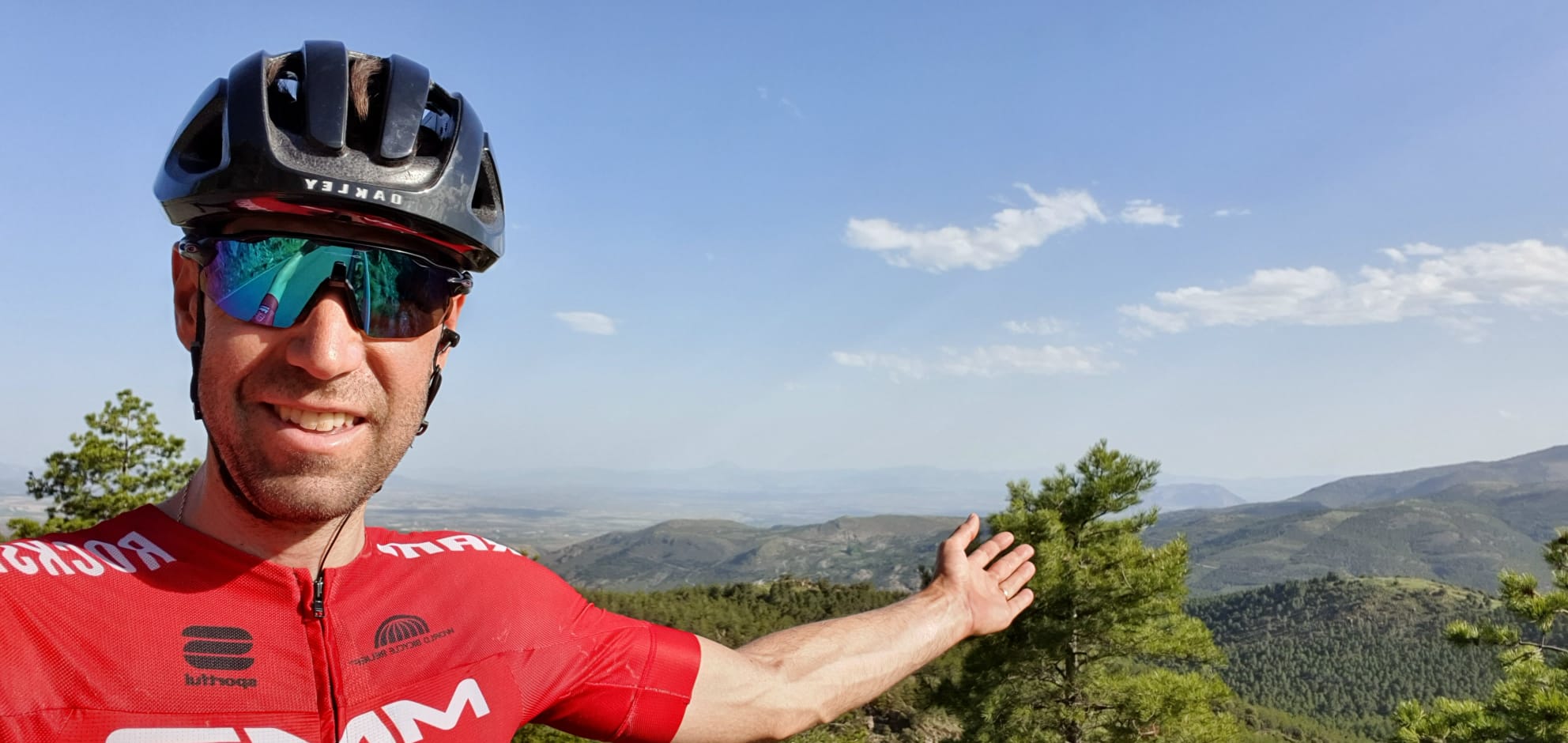 Los deportistas granadinos ya pueden ejercitarse fuera de casa.