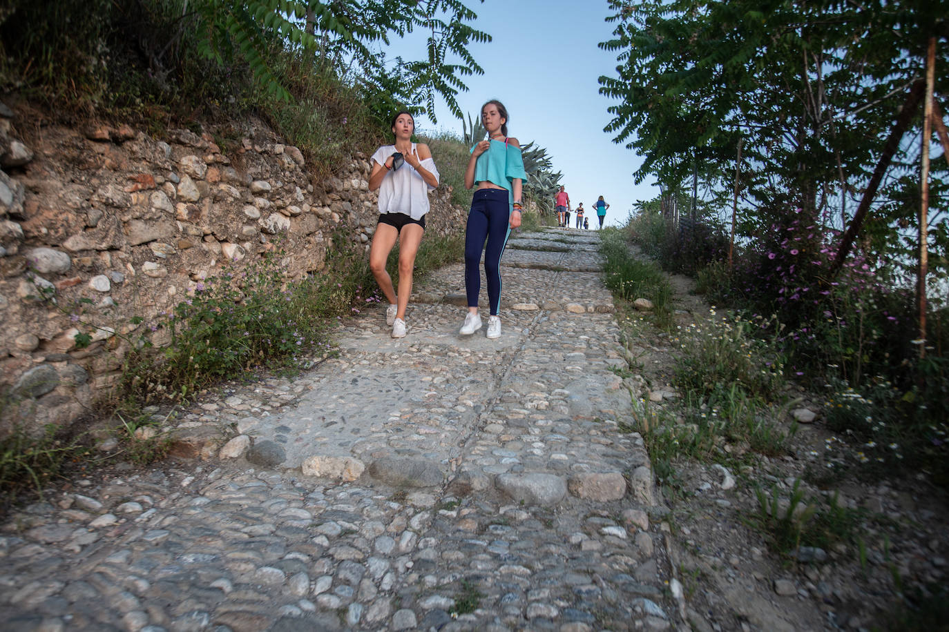 Fotos: El Albaicín, tras las ocho de la tarde
