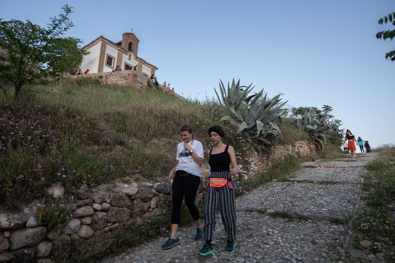 Fotos: El Albaicín, tras las ocho de la tarde