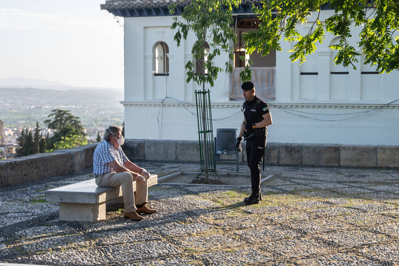 Fotos: El Albaicín, tras las ocho de la tarde