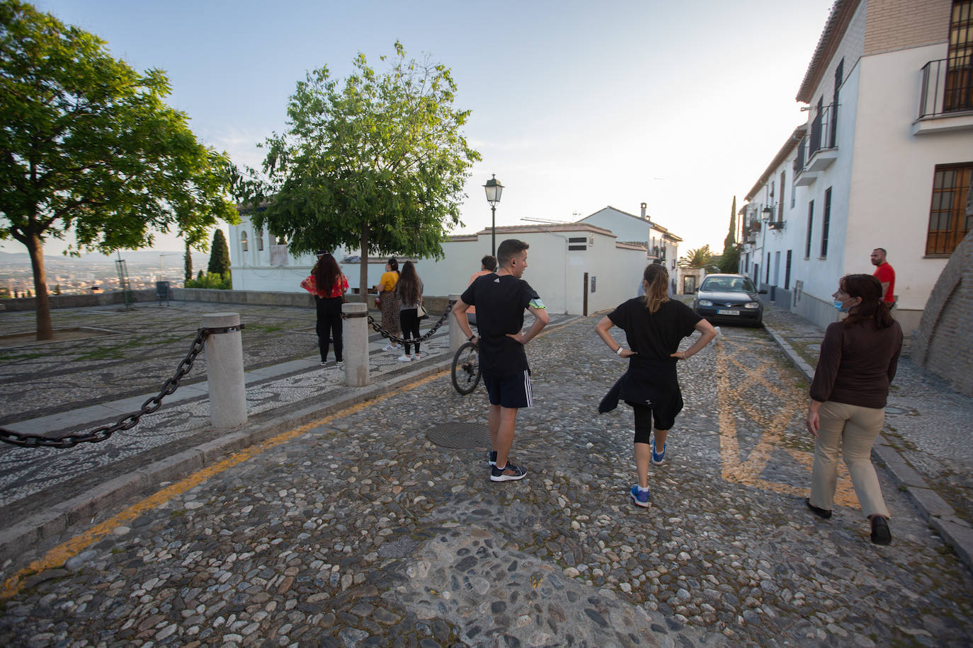 Fotos: El Albaicín, tras las ocho de la tarde