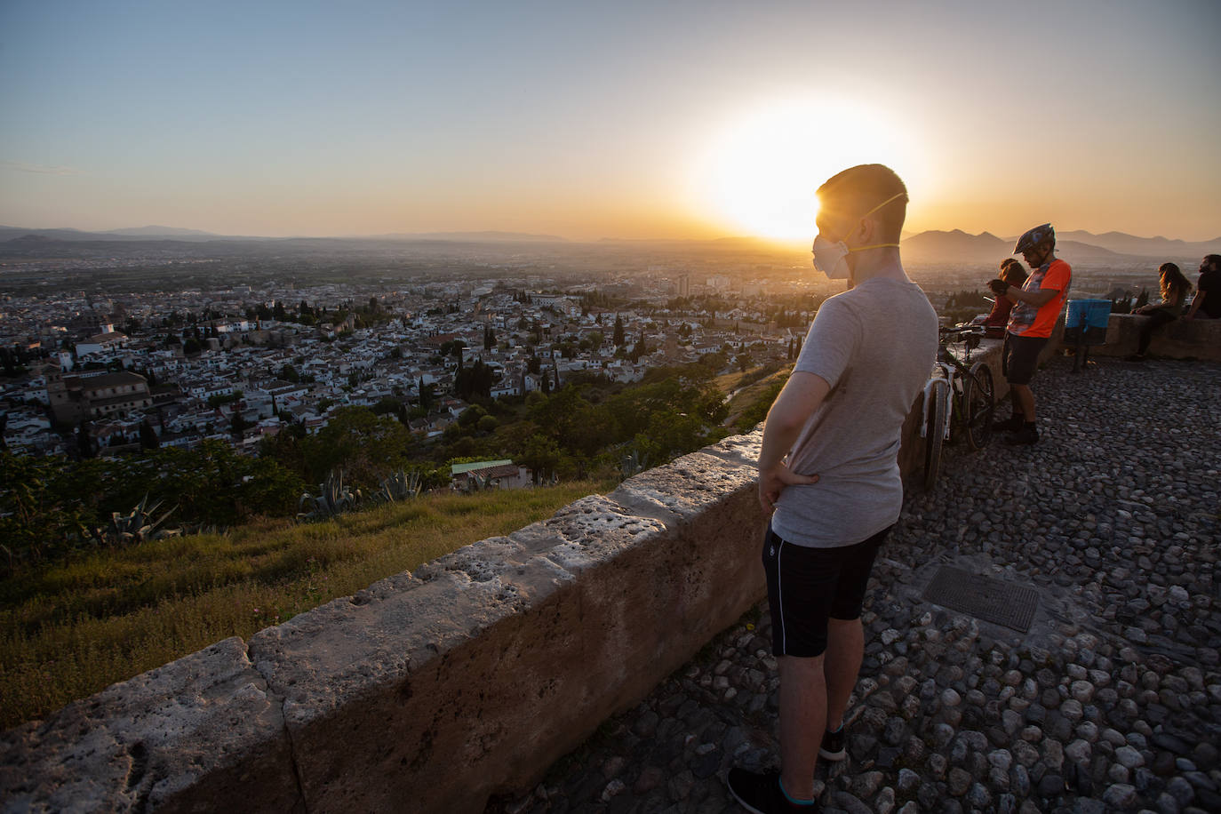 Fotos: El Albaicín, tras las ocho de la tarde