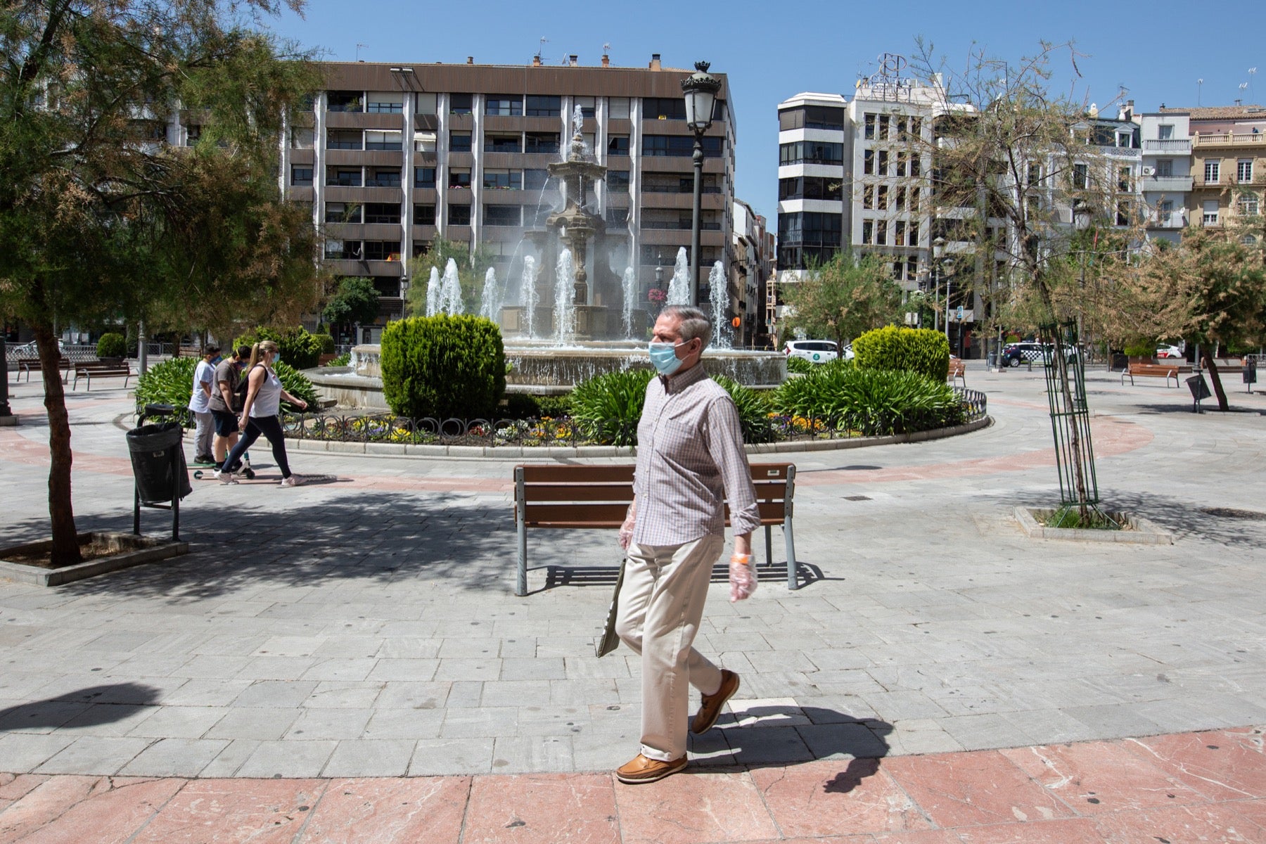 Las calles van notando cada vez más afluencia con las salidas permitidas dentro de la desescalada