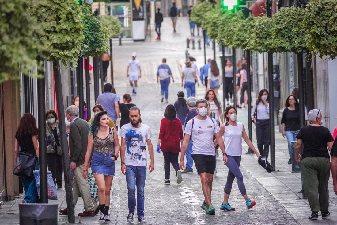 Las calles van notando cada vez más afluencia con las salidas permitidas dentro de la desescalada
