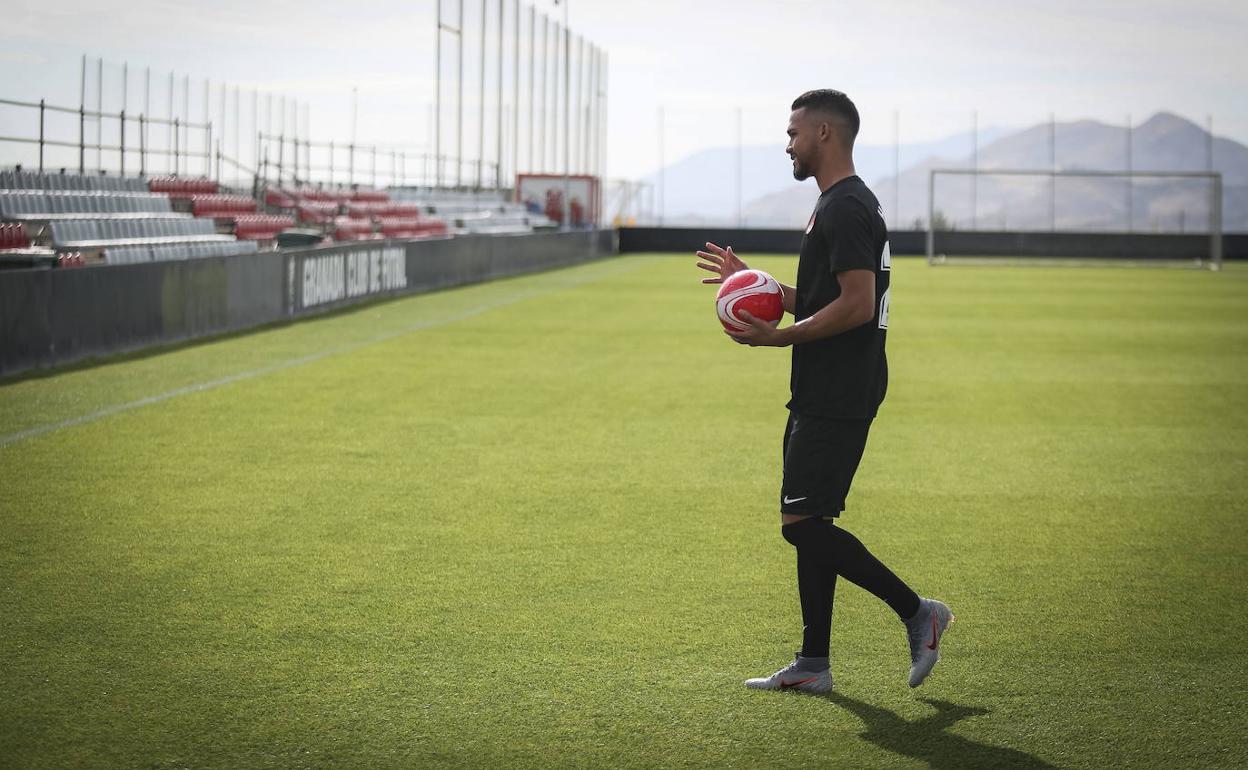 Yangel Herrera, en su presentación como futbolista del Granada el pasado mes de julio. 