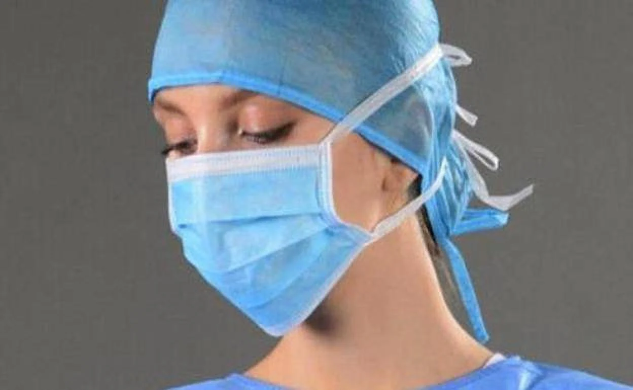 oriental Inmundicia Cúal Así se debe colocar la mascarilla quirúrgica (la azul) para que sea eficaz  | Ideal
