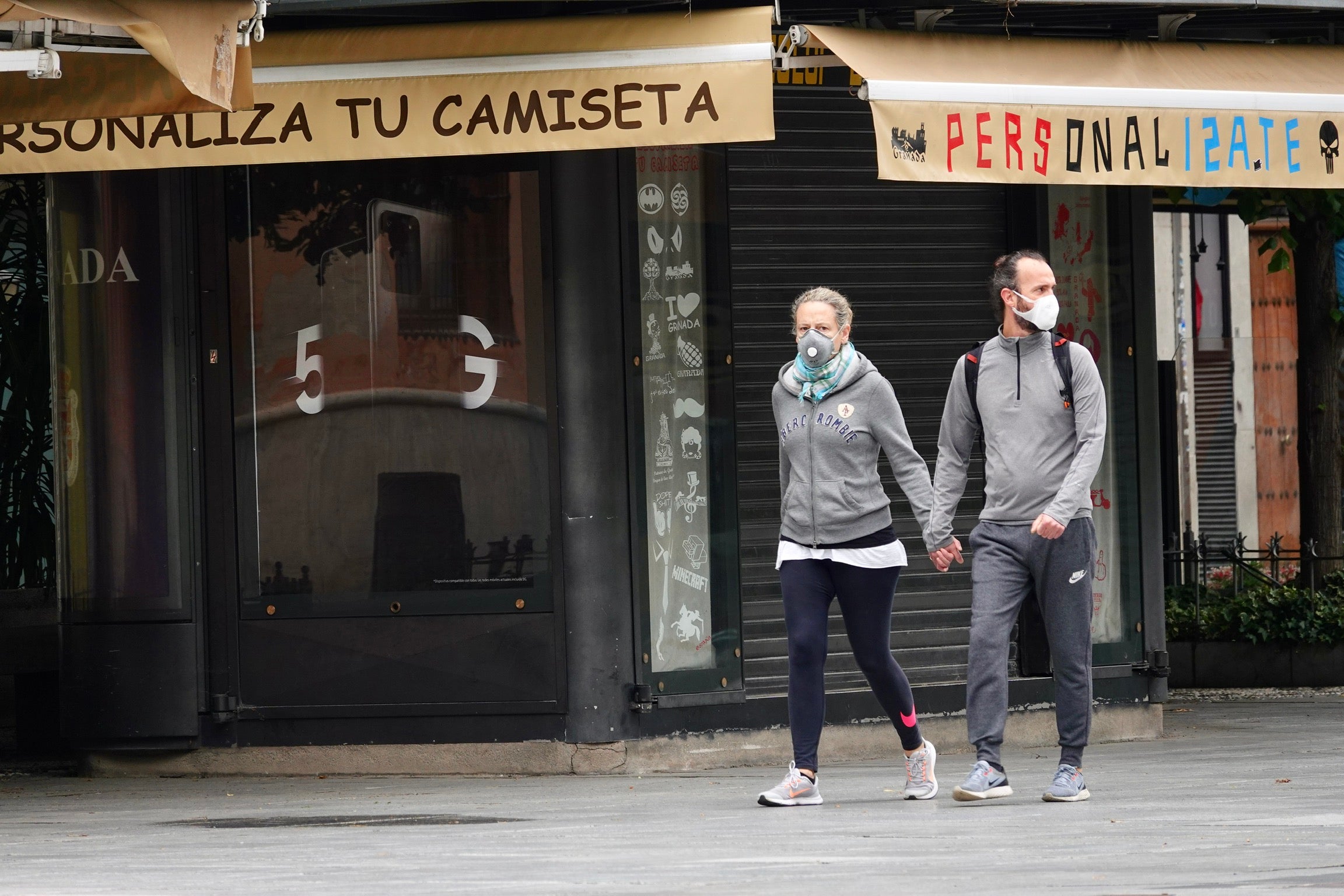 Este domingo, último día en fase 0, ha sido aprovechado por multitud de granadinos para salir a la calle