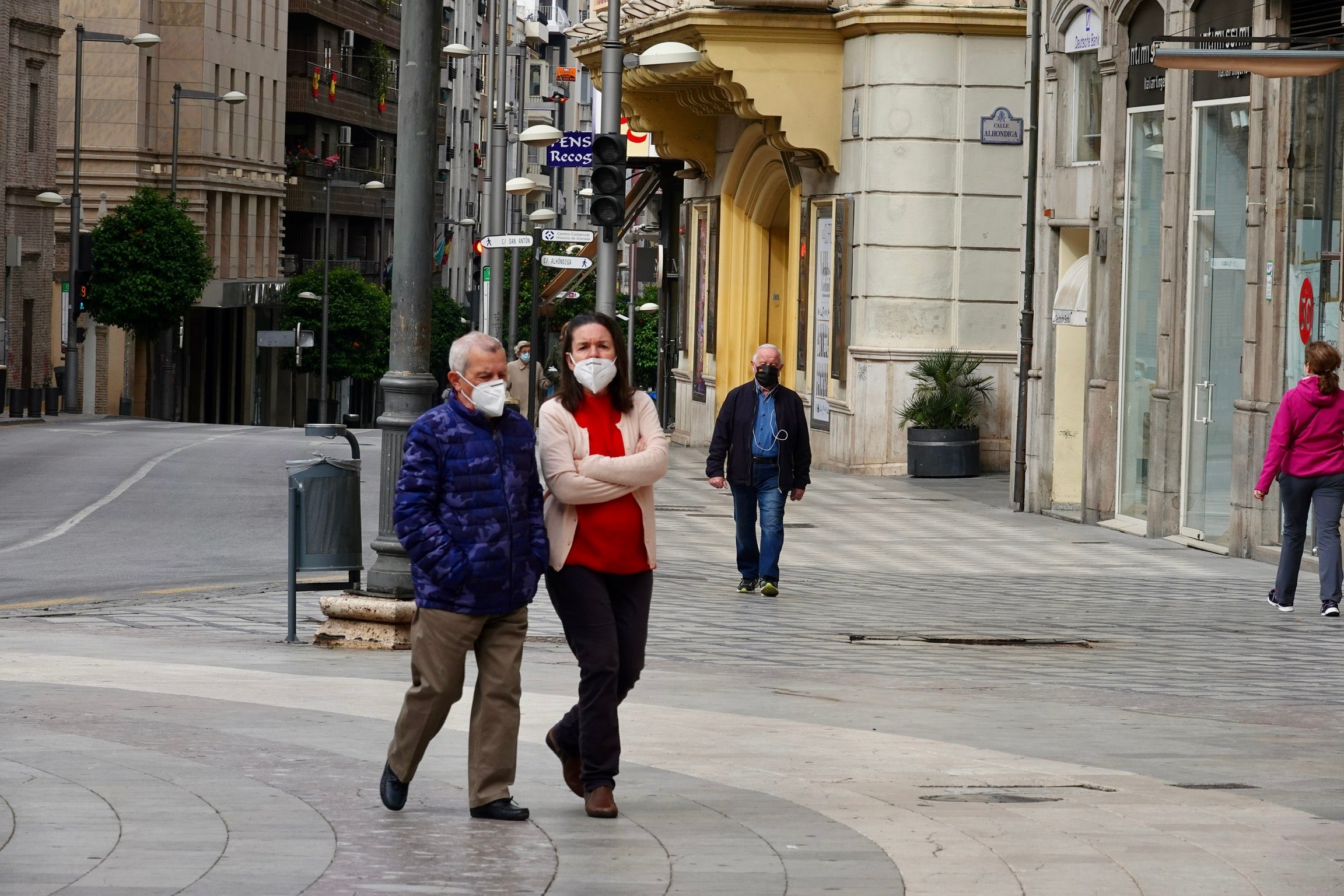 Este domingo, último día en fase 0, ha sido aprovechado por multitud de granadinos para salir a la calle