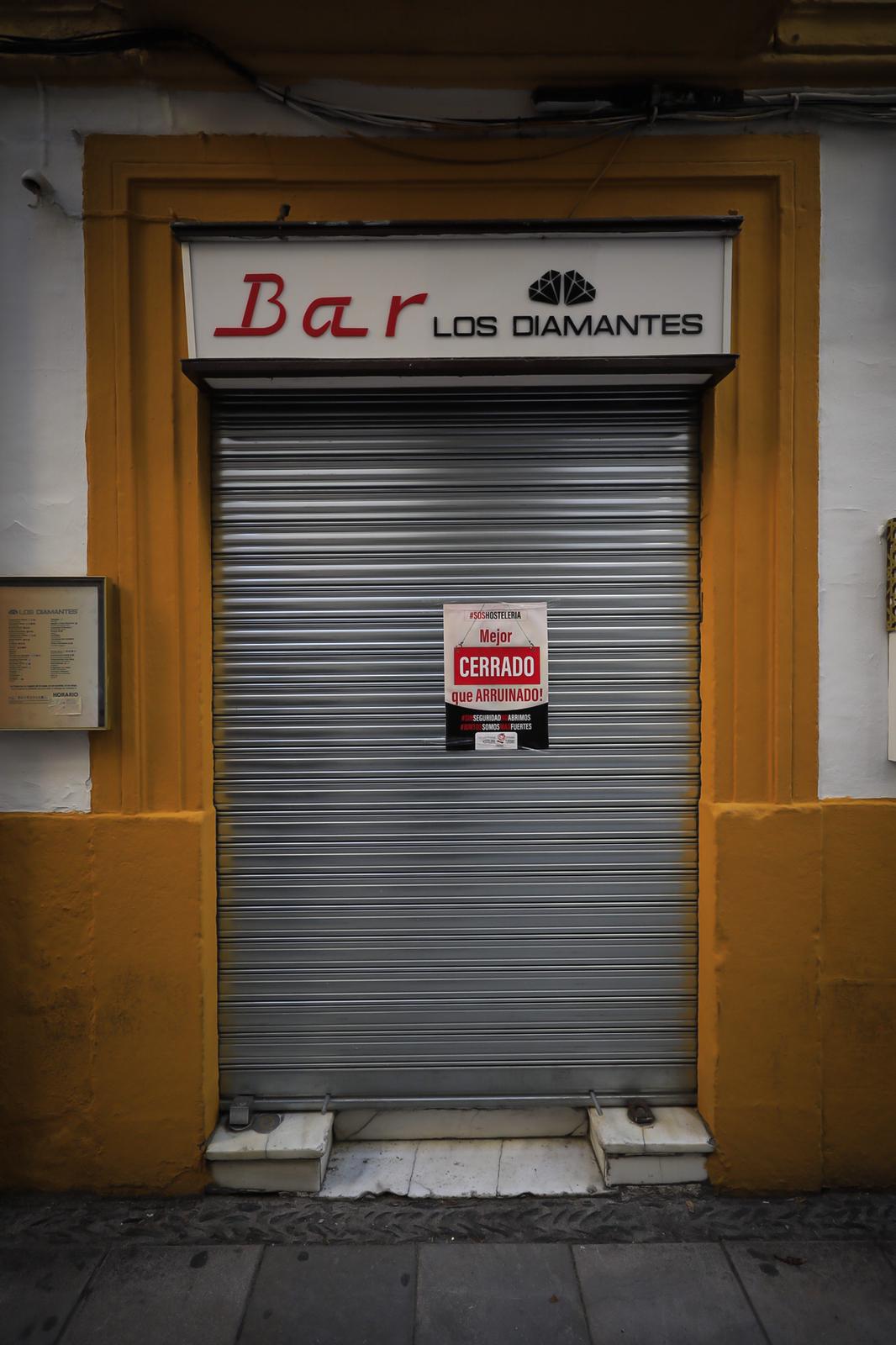 Fotos: Así se vive en Granada el primer día en la Fase 1