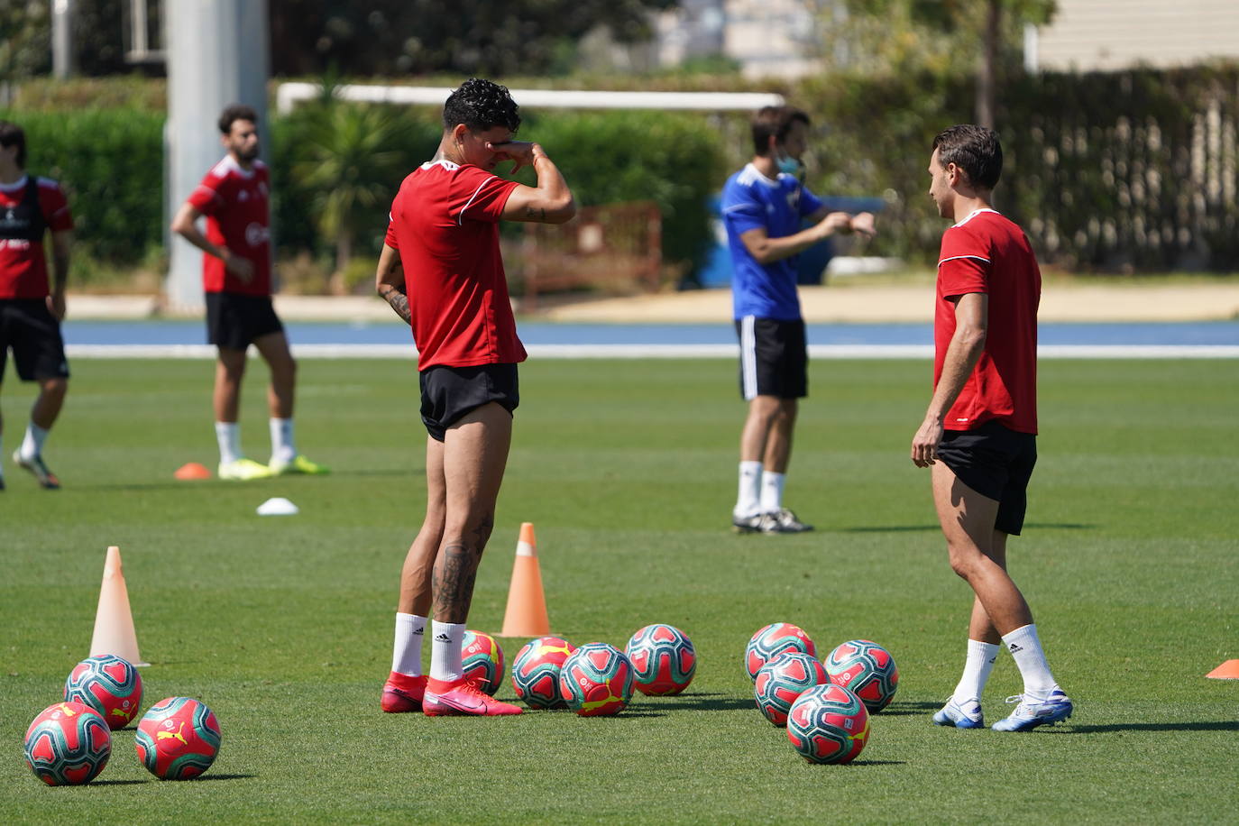 Fotos: La UD Almería continúa entrenando en dos grupos