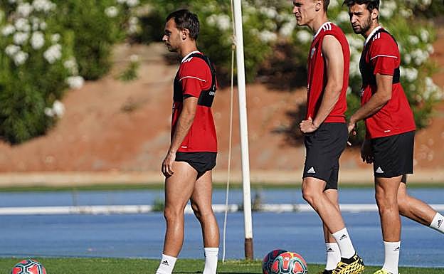 Los rojiblancos trabajan con la competición en el punto de mira. 