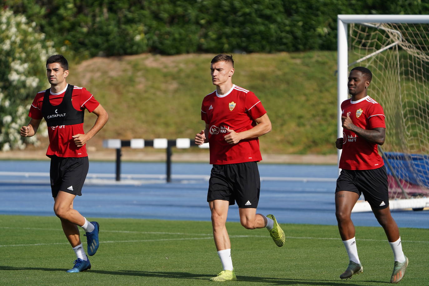 Fotos: UDA entrena hoy por partida doble