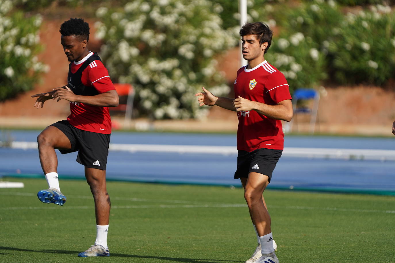 Fotos: UDA entrena hoy por partida doble