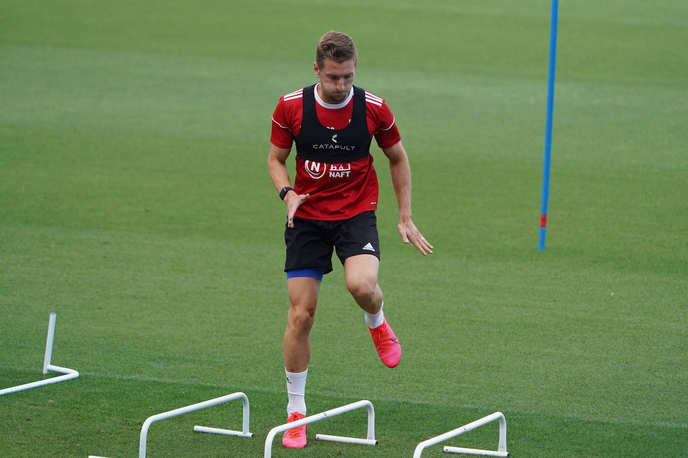 El equipo rojiblanco comienza a preparar el partido de la vuelta a la actividad con un grupo de 29 jugadores