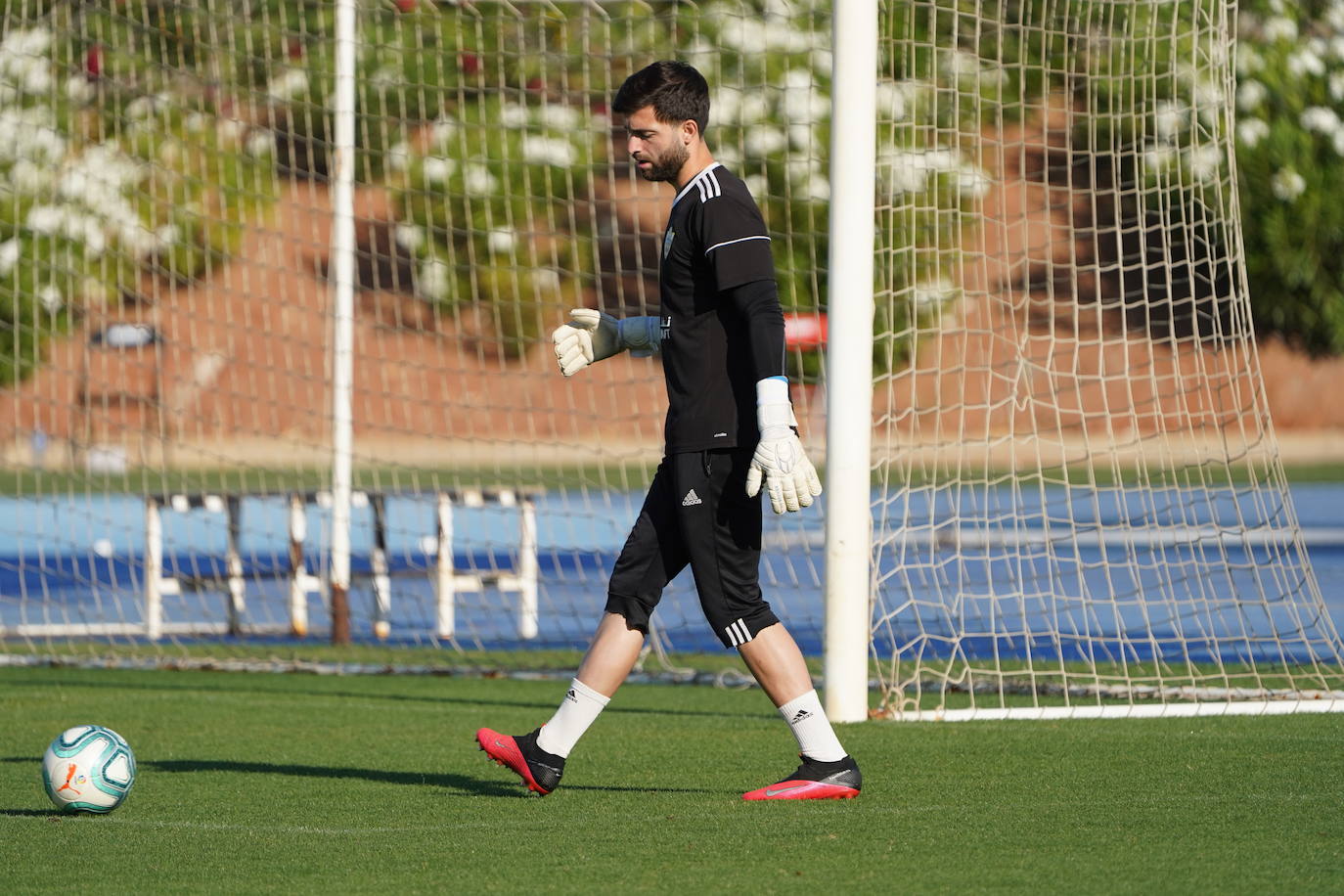 Fotos: El Almería prosigue sus entrenamientos