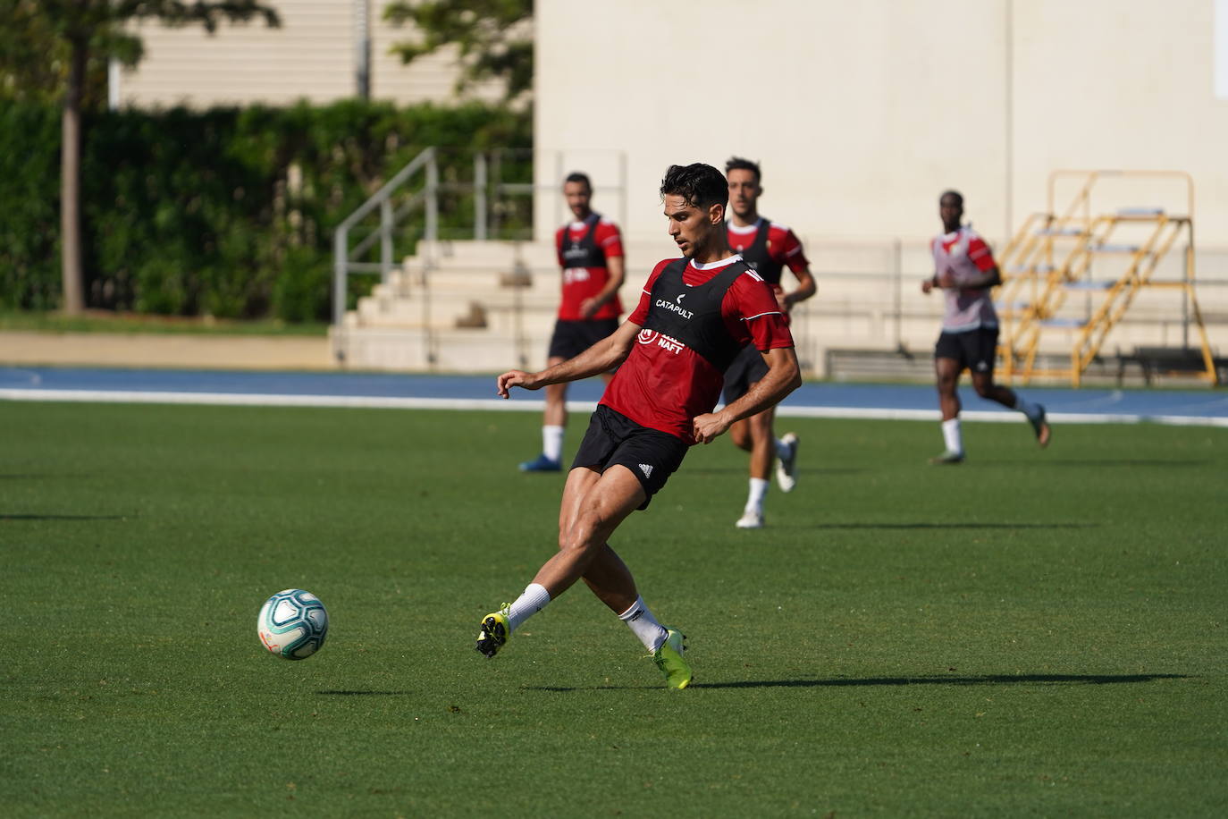Fotos: El Almería prosigue sus entrenamientos