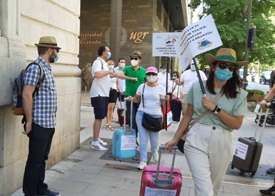 Imagen secundaria 1 - Las agencias de viajes de Granada lanzan un grito de auxilio por la incertidumbre en el turismo 