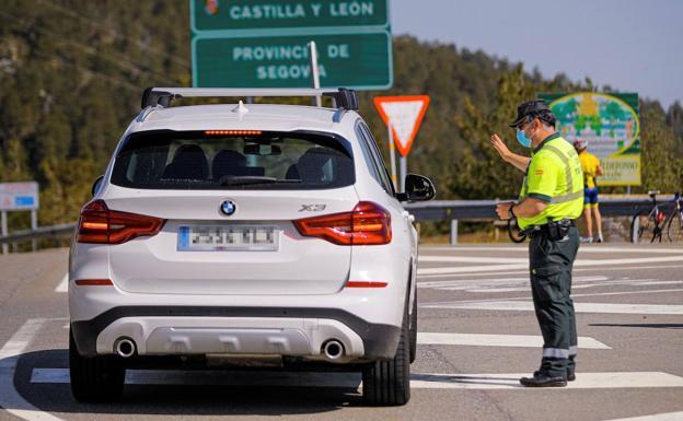 La contradicción del Gobierno con la movilidad entre provincias y comunidades: ¿cuándo se podrá finalmente?