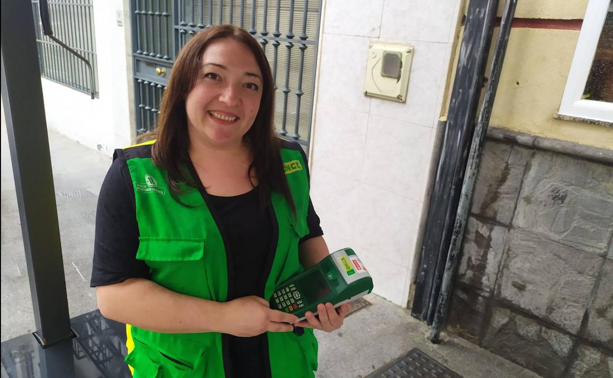 Alhelí Villen, vendedora en Jaén.