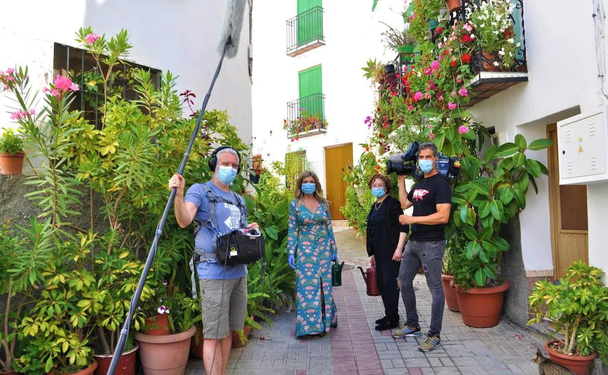 'Aquí la Tierra' se desplaza a Lanjarón para dar a conocer el pueblo de Granada con más esperanza de vida del mundo