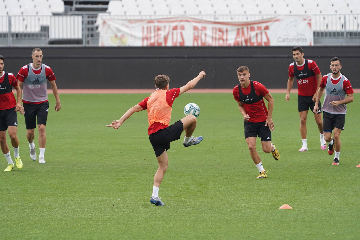 Fotos: El Almería juega un partidillo de entrenamiento