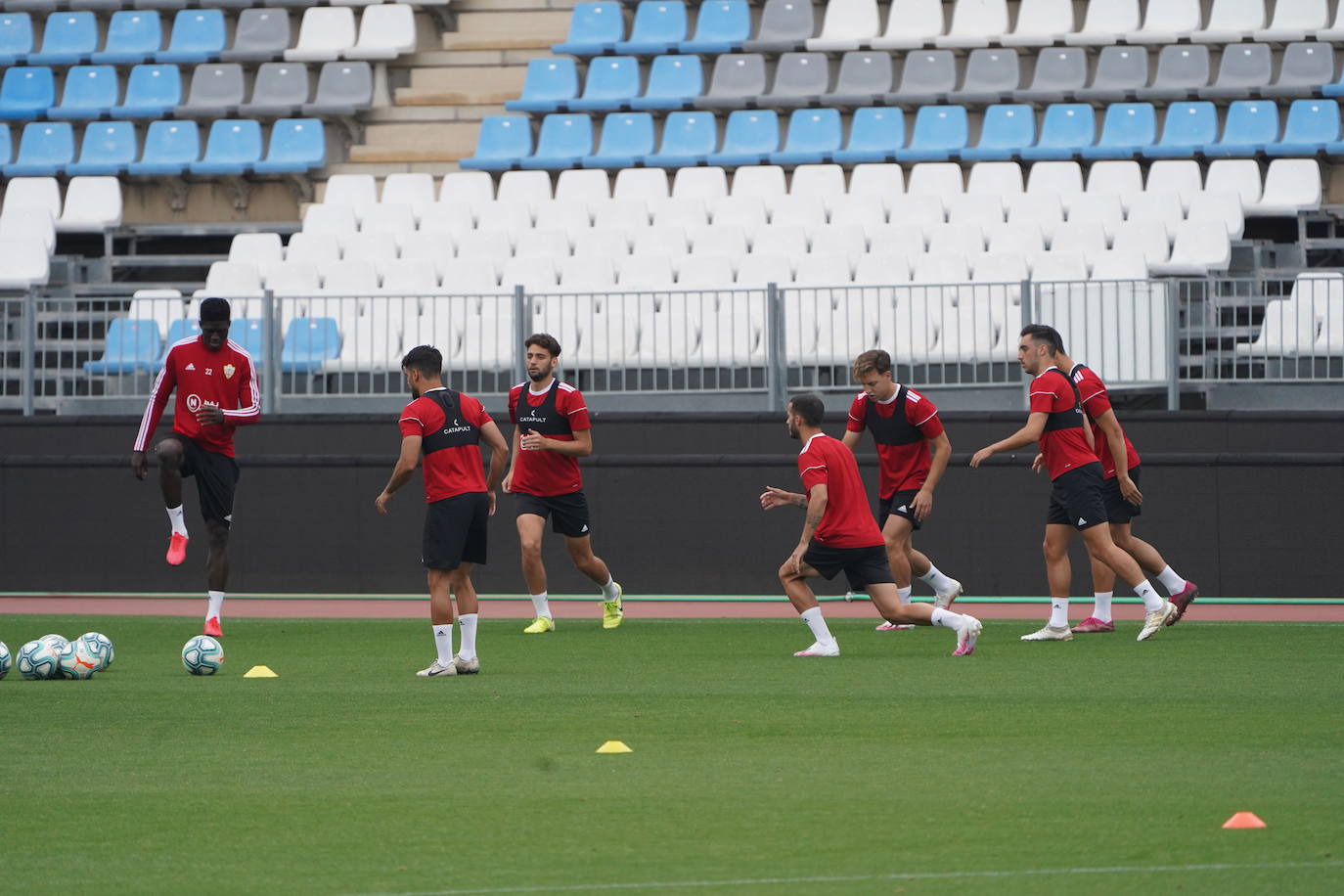 Fotos: El Almería juega un partidillo de entrenamiento