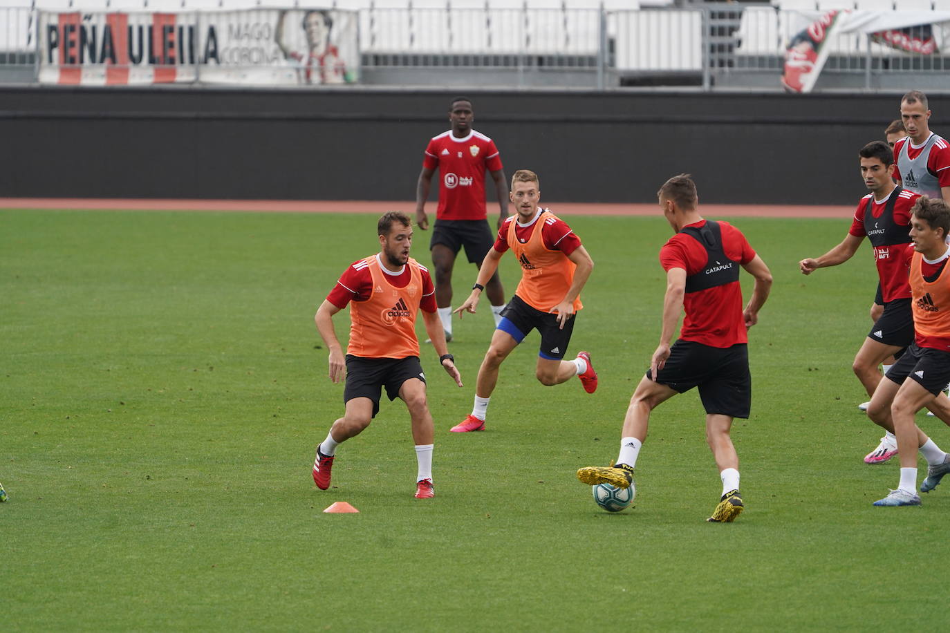 Fotos: El Almería juega un partidillo de entrenamiento