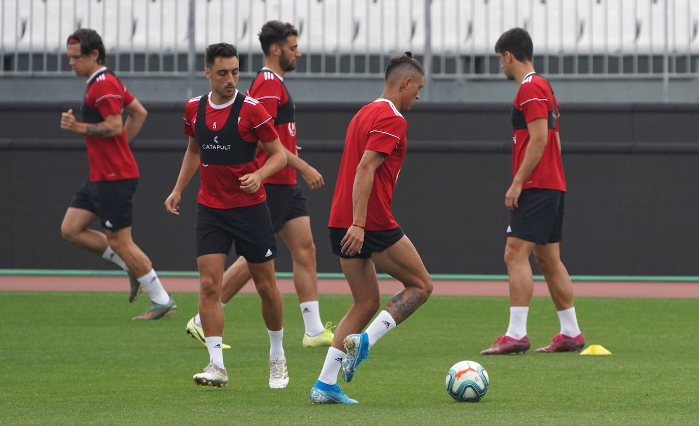 Fotos: El Almería juega un partidillo de entrenamiento