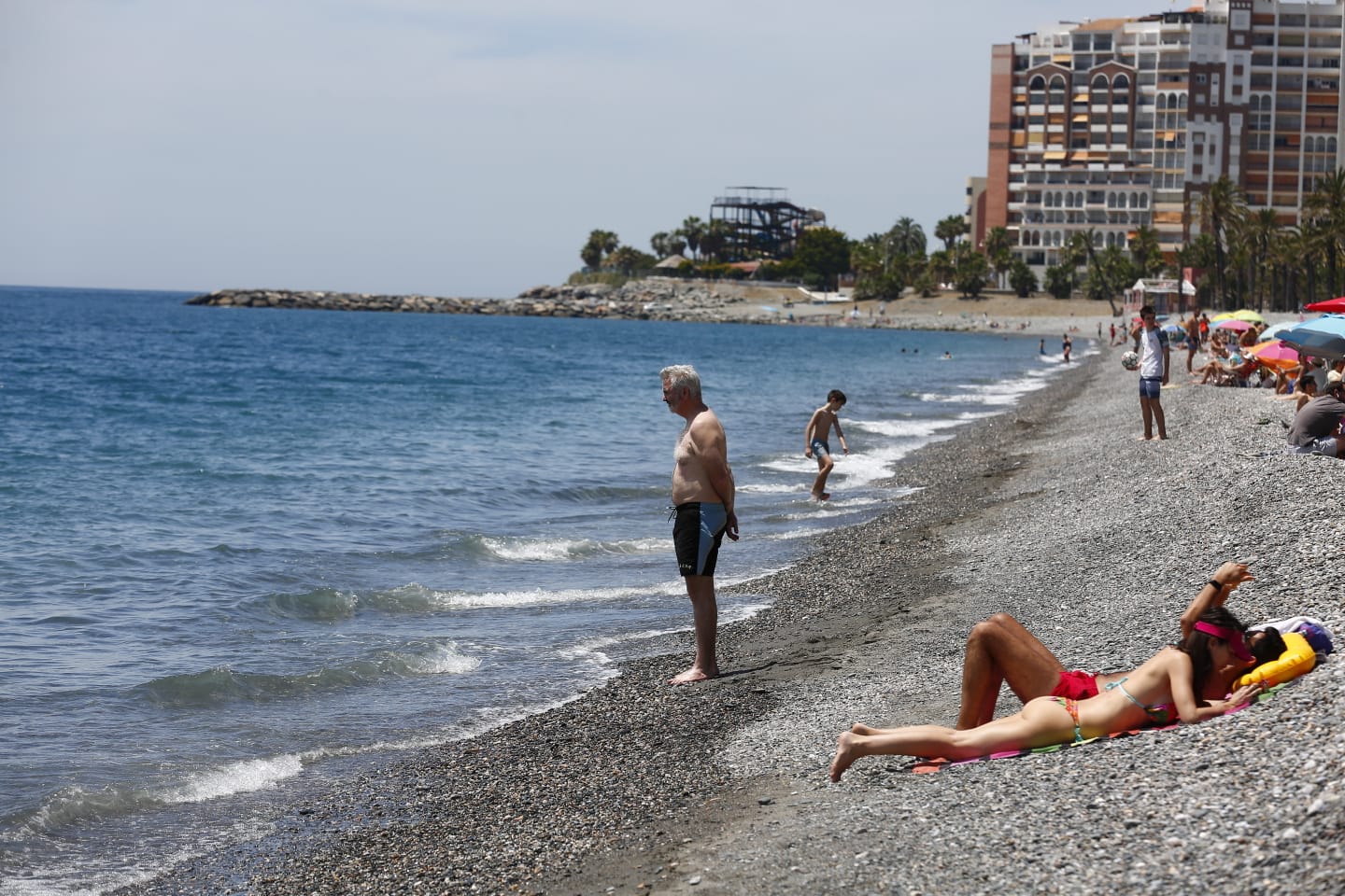 Es el primer sábado desde que se iniciara el estado de alarma en el que se permite el baño y tomar el sol