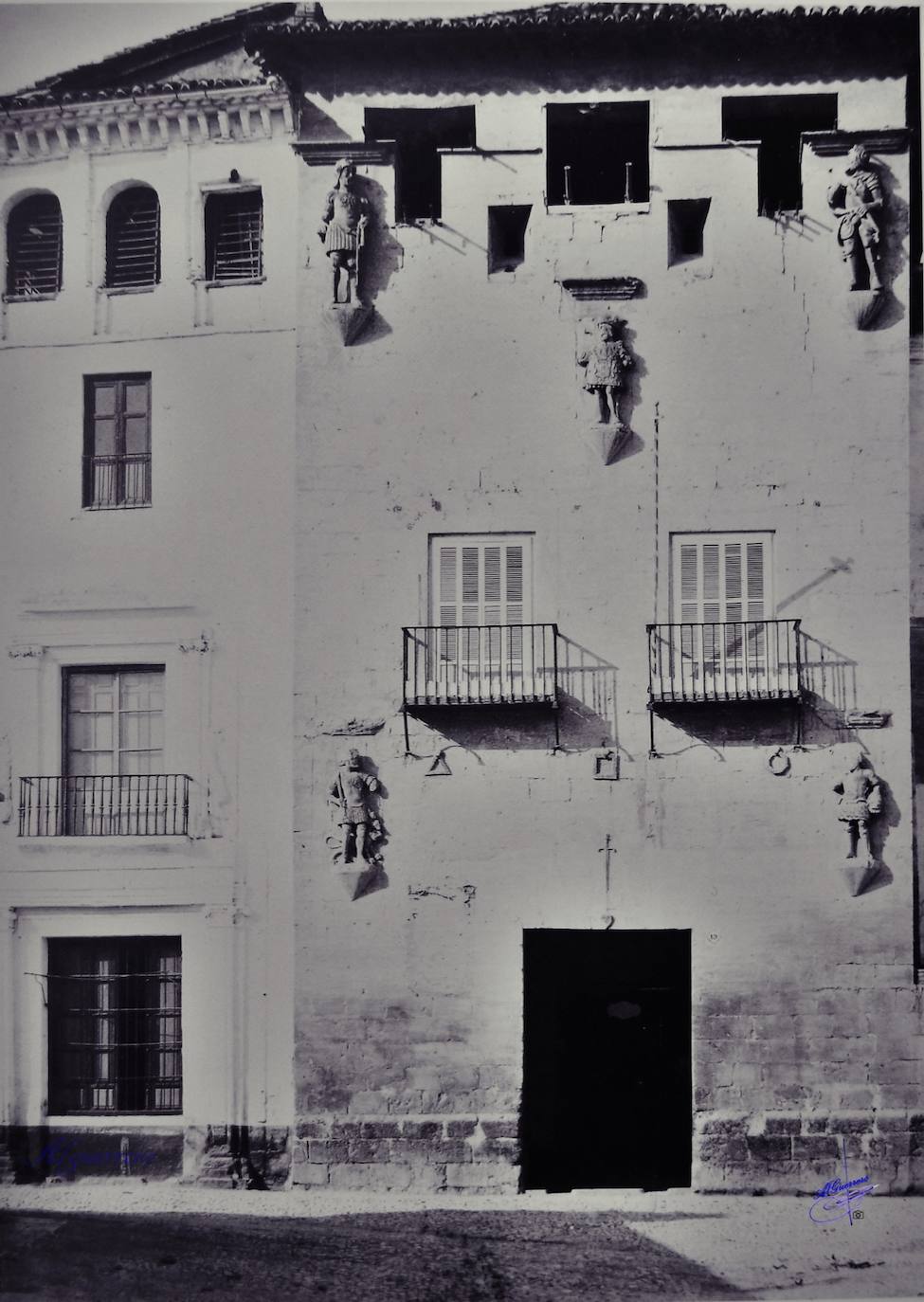 Repasamos en imágenes diferentes puntos de la ciudad, cómo eran antes y cómo son en la actualidad 