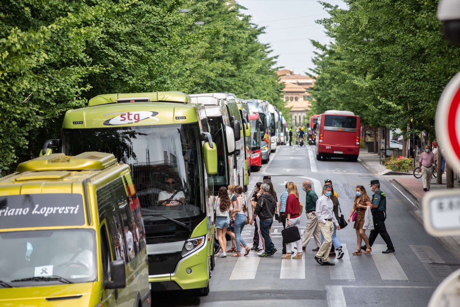 El colectivo de transporte discrecional, de colegios y turístico reclama atención del Gobierno y le exige medidas concretas para resolver su sutuación, paralizada por la crisis de la Covid-19