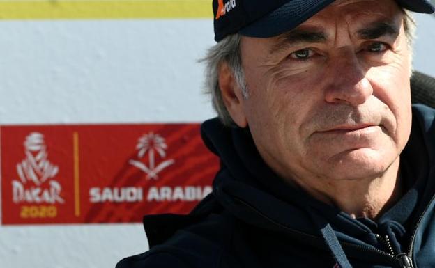 Carlos Sainz hace partícipes de su distinción a los aficionados