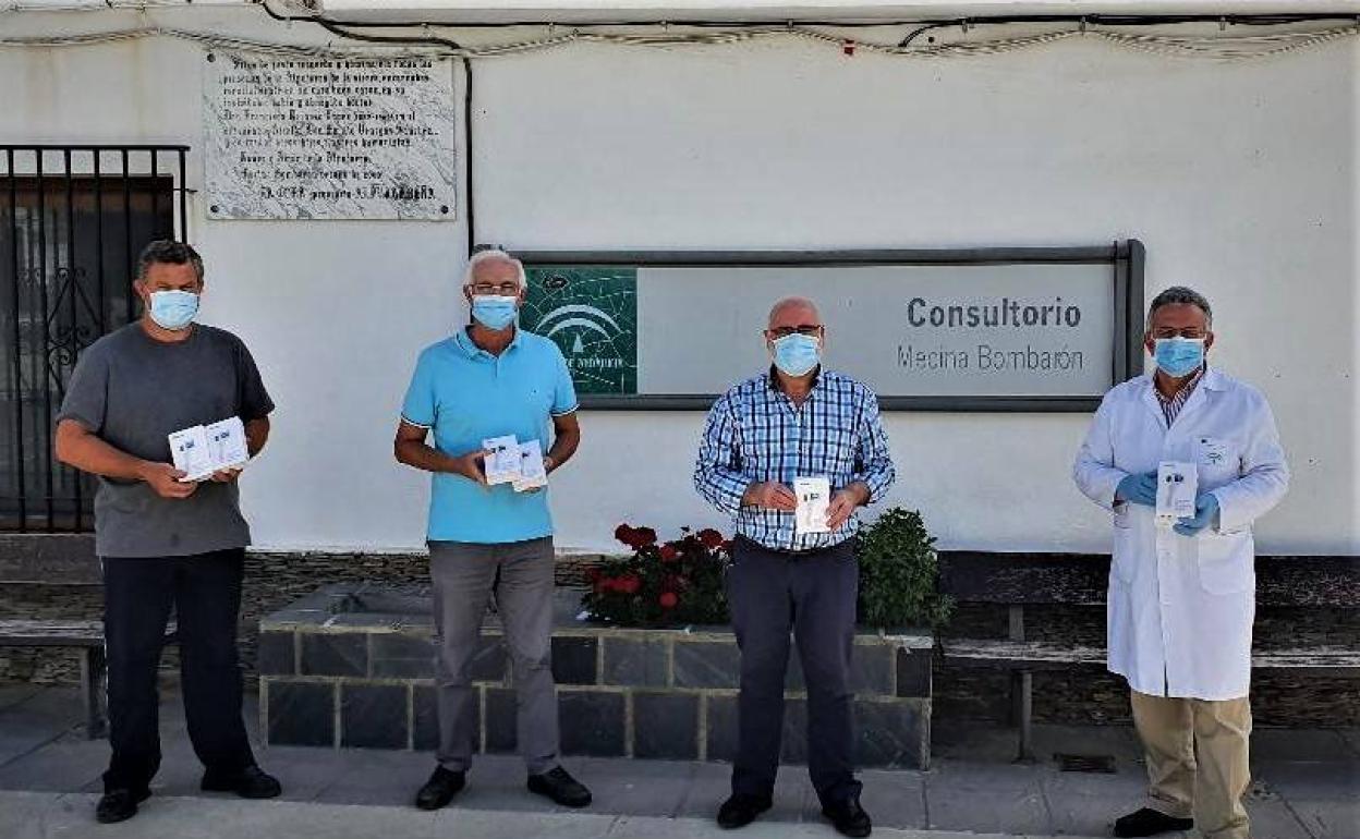 Dotan a los sanitarios de Alpujarra de la Sierra de termómetros infrarrojos de última generación para combatir el coronavirus