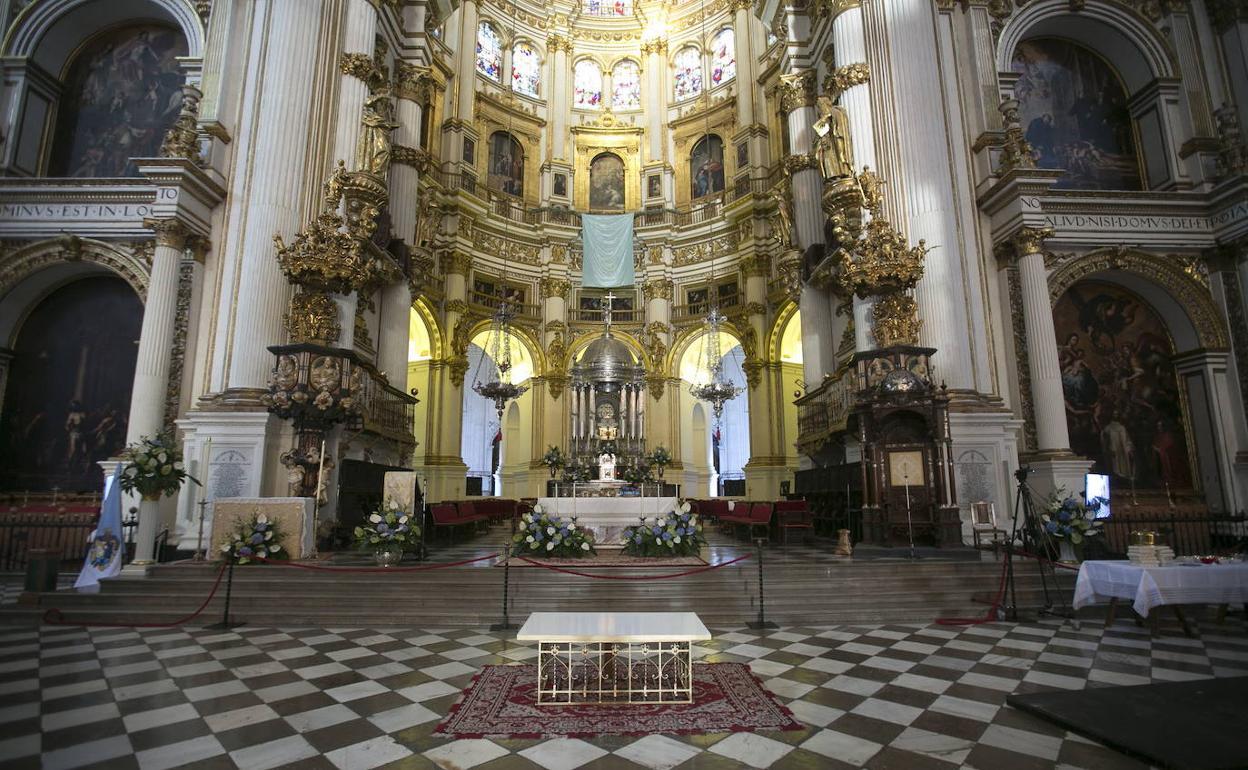 La catedral de Granada acogerá dos grandes funerales por las víctimas de la pandemia