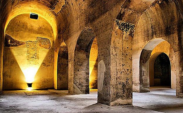 Interior del Aljibe del Rey. Albaicín. Granada.