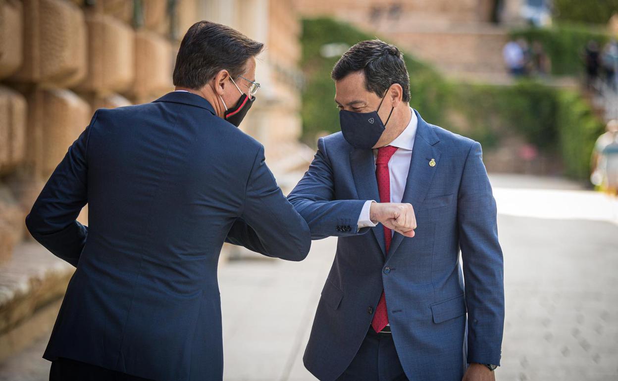 Juanma Moreno y Luis Salvador. 