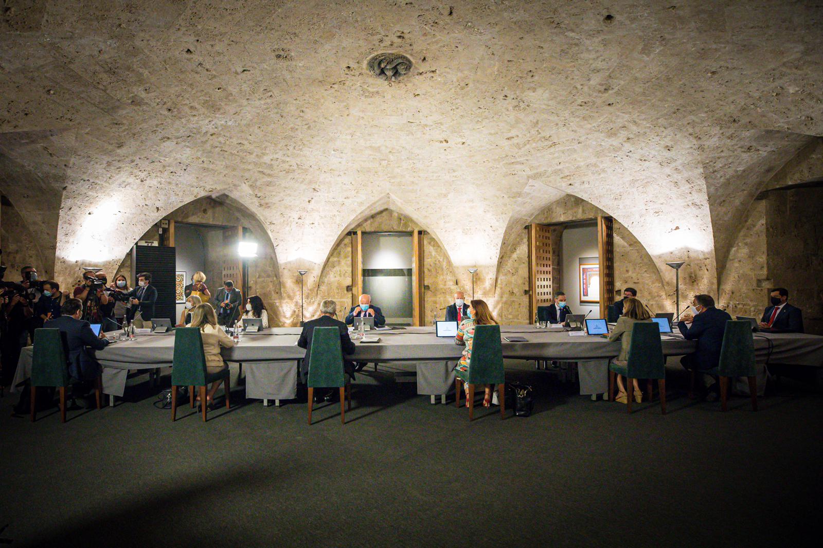 El Ejecutivo andaluz estrena la nueva normalidad en el monumento nazarí