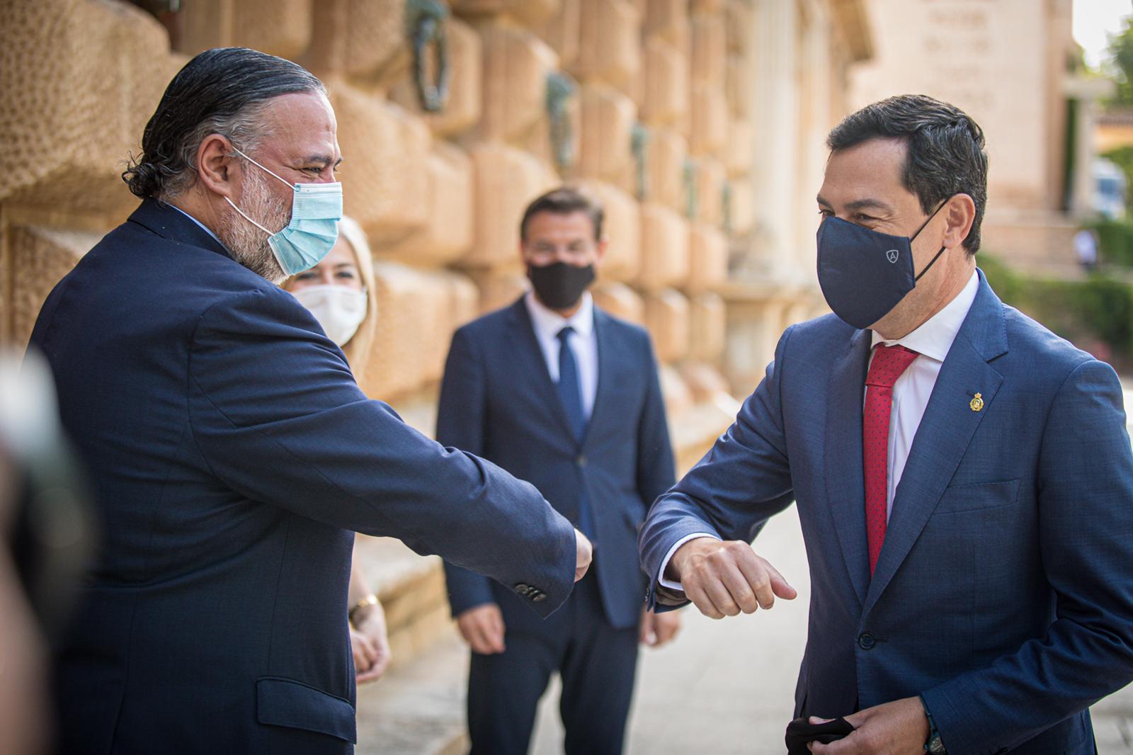 El Ejecutivo andaluz estrena la nueva normalidad en el monumento nazarí
