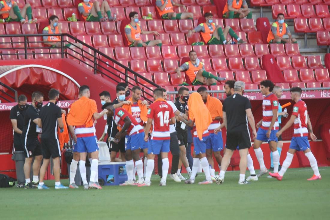 Los de Diego Martínez alcanzarían su primer gran objetivo a falta de seis jornadas