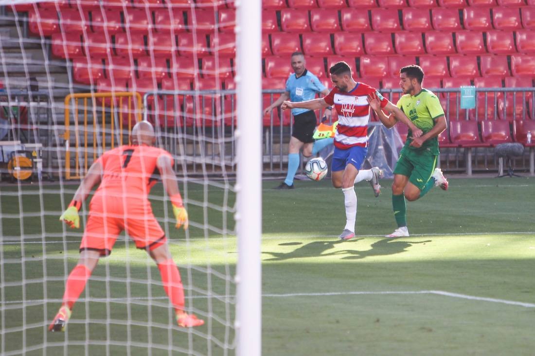 Los de Diego Martínez alcanzarían su primer gran objetivo a falta de seis jornadas