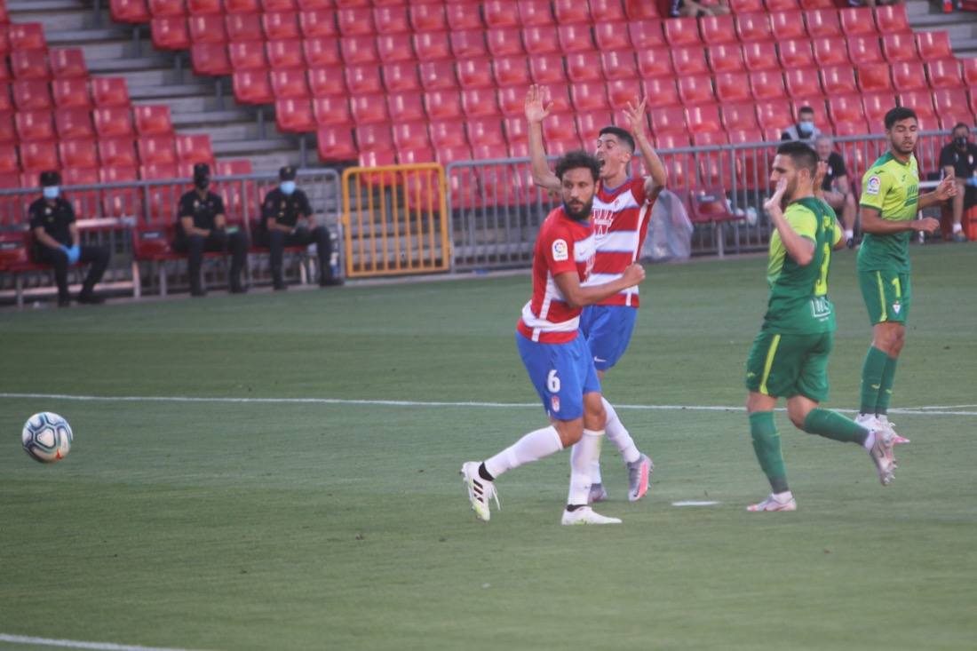 Los de Diego Martínez alcanzarían su primer gran objetivo a falta de seis jornadas